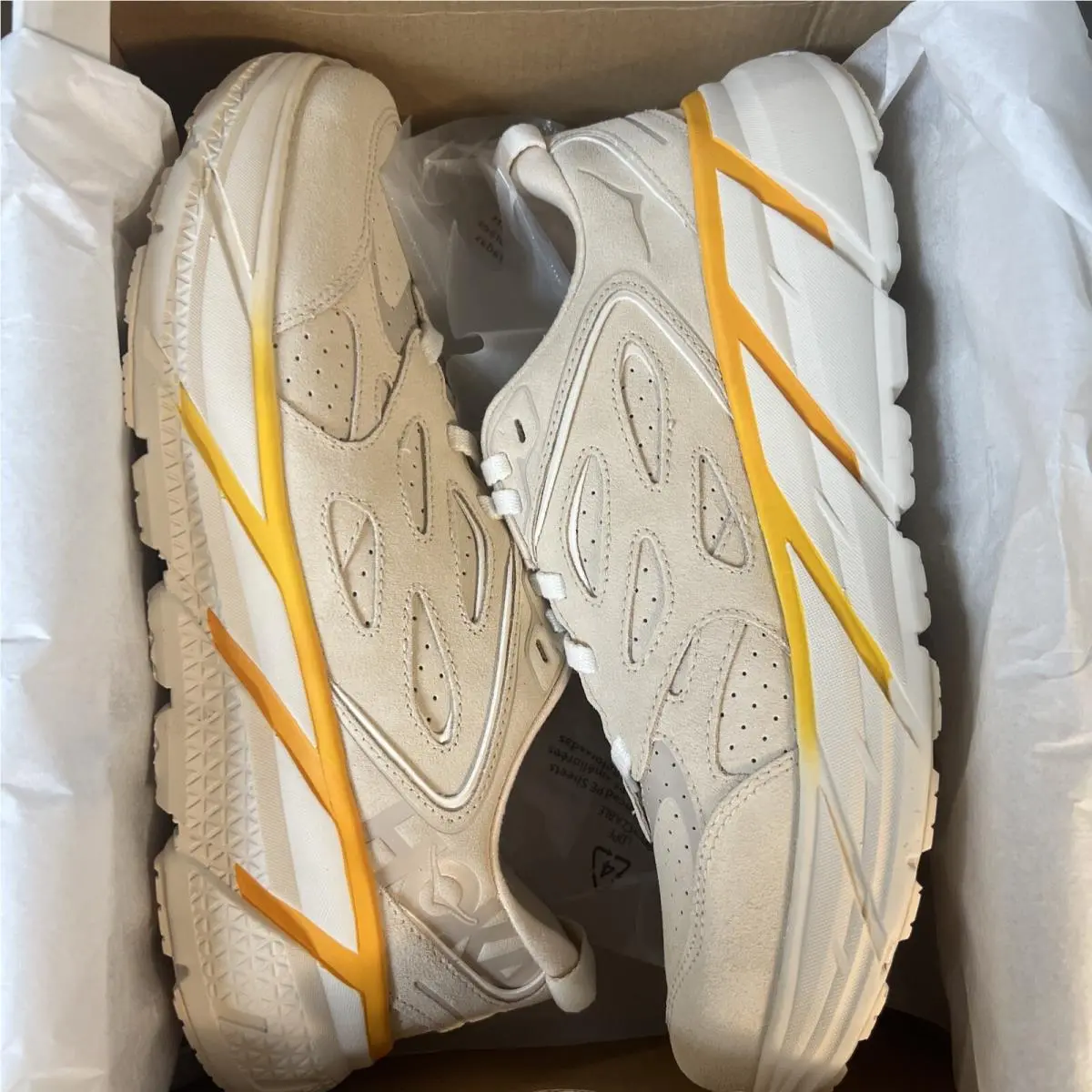 Hoka shoes - HOKA One One Clifton - One One Clifton - Hoka Clifton - Beige 25