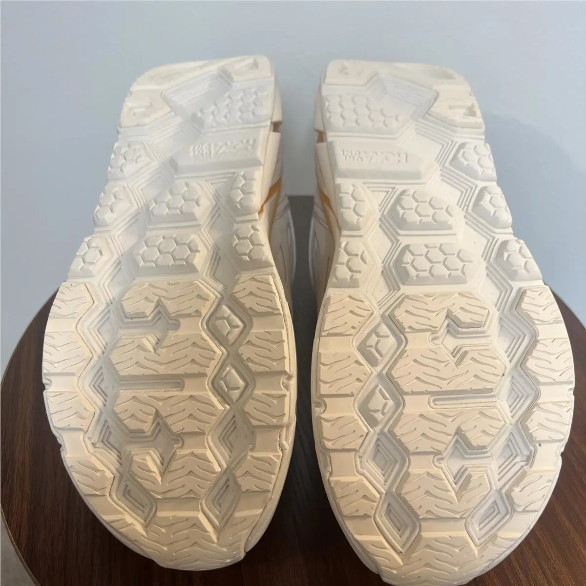 Hoka shoes - HOKA One One Clifton - One One Clifton - Hoka Clifton - Beige 21