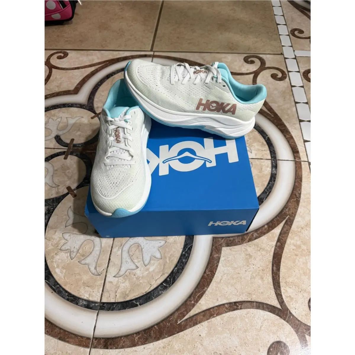 Size 8B - Hoka One One Hoka Rincon 4 Frost Rose Gold