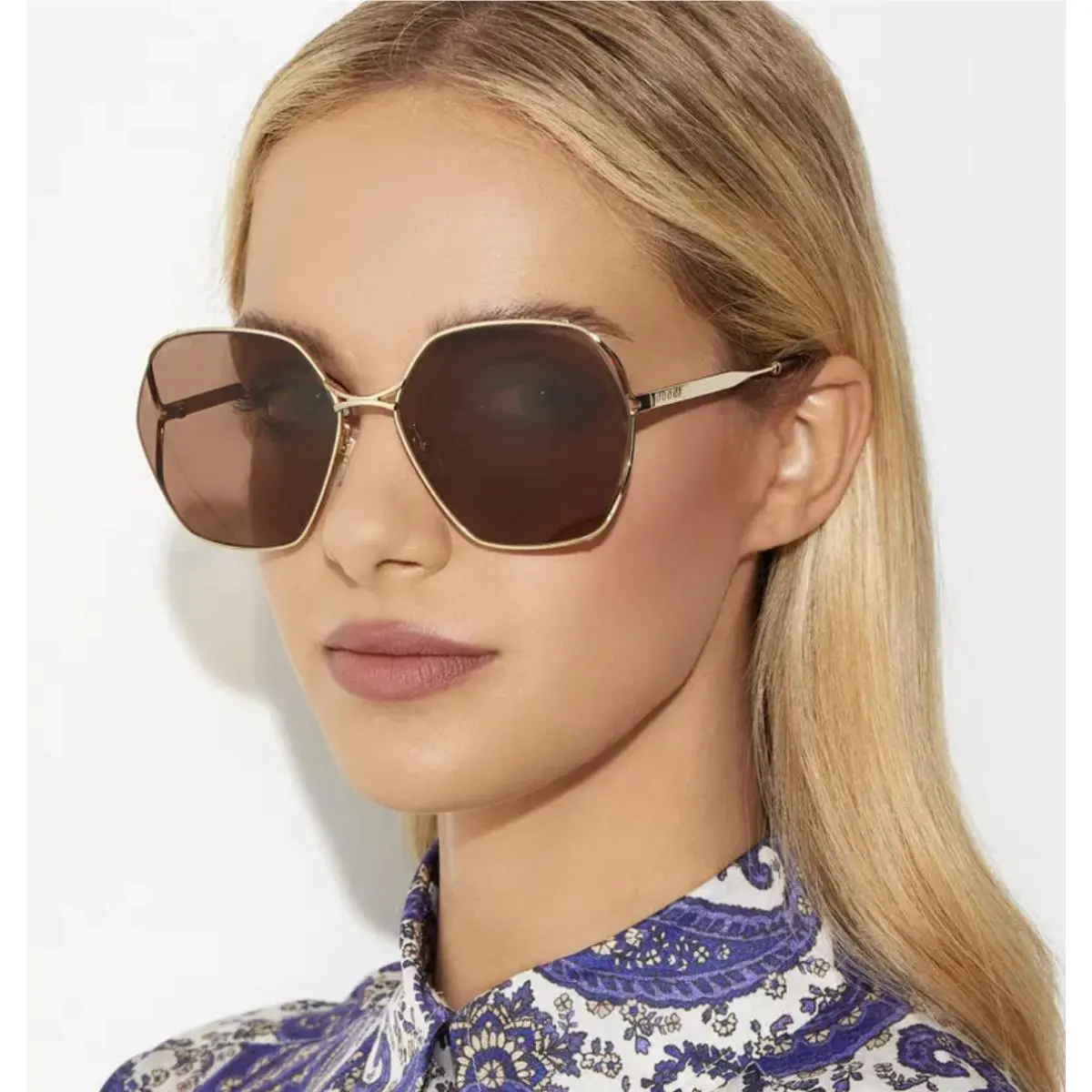 Gucci GG0818SA-002-63 Sunglasses Boutique Display