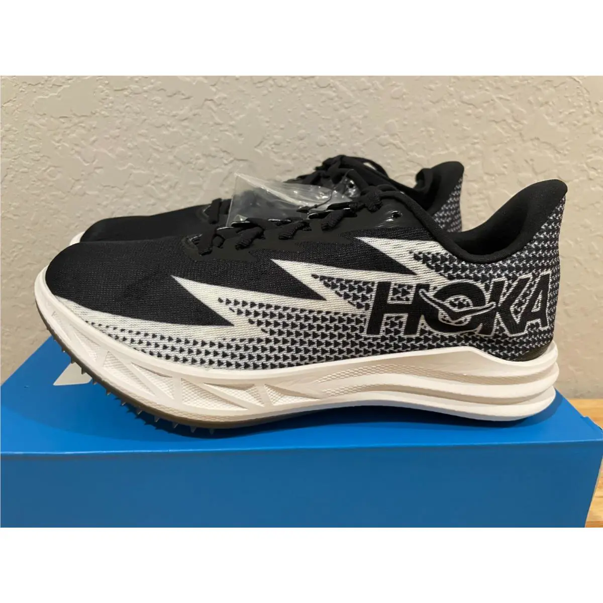 Hoka shoes - Hoka U CRESCENDO MD - CRESCENDO - Black 0