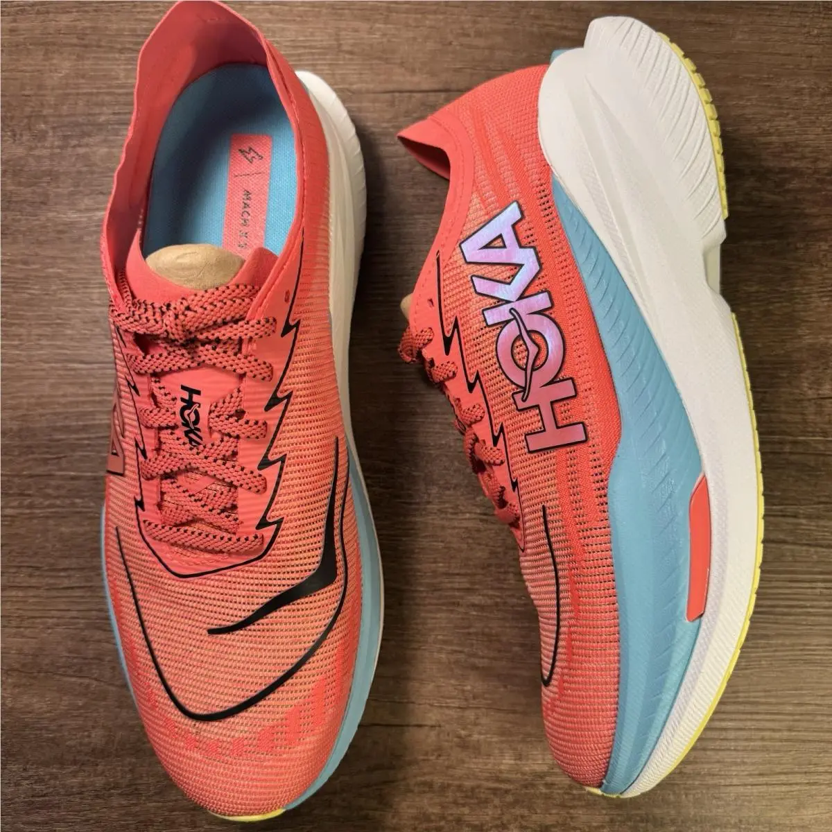 Hoka One One X 2 ‘grapefruit’ Men’s Size 11.5 1155119/GFRT