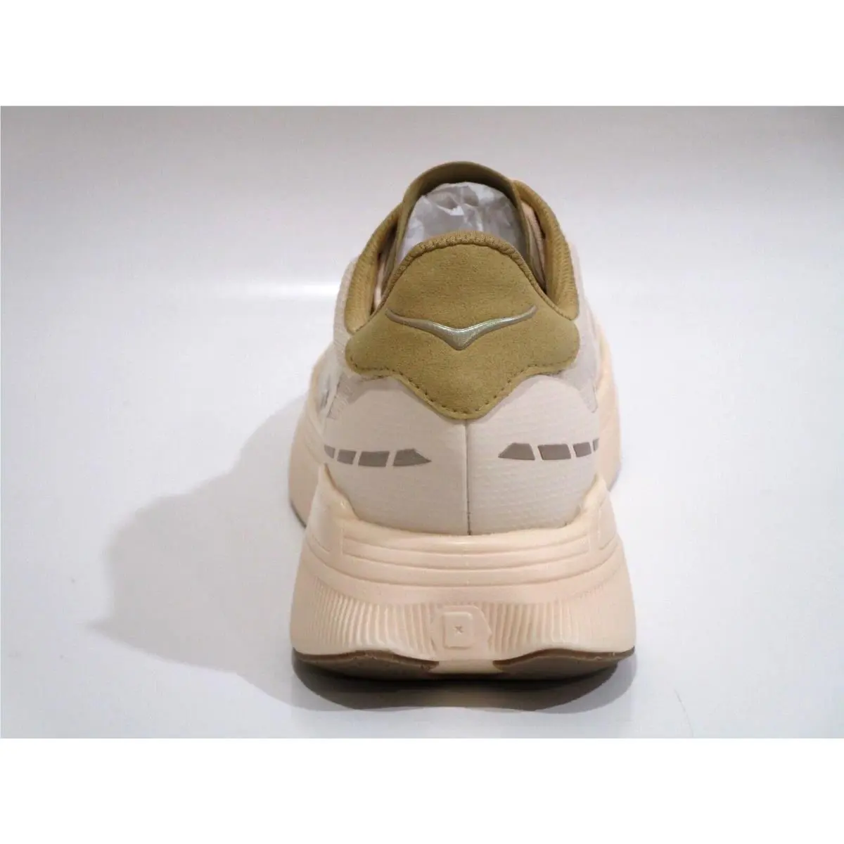 Hoka shoes - vanilla / wheat 2