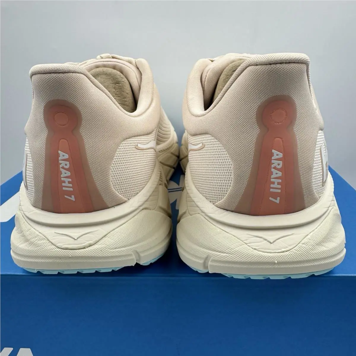 Hoka shoes - Hoka One One Arahi 7 - 1147851 - Vanilla / Cream 2
