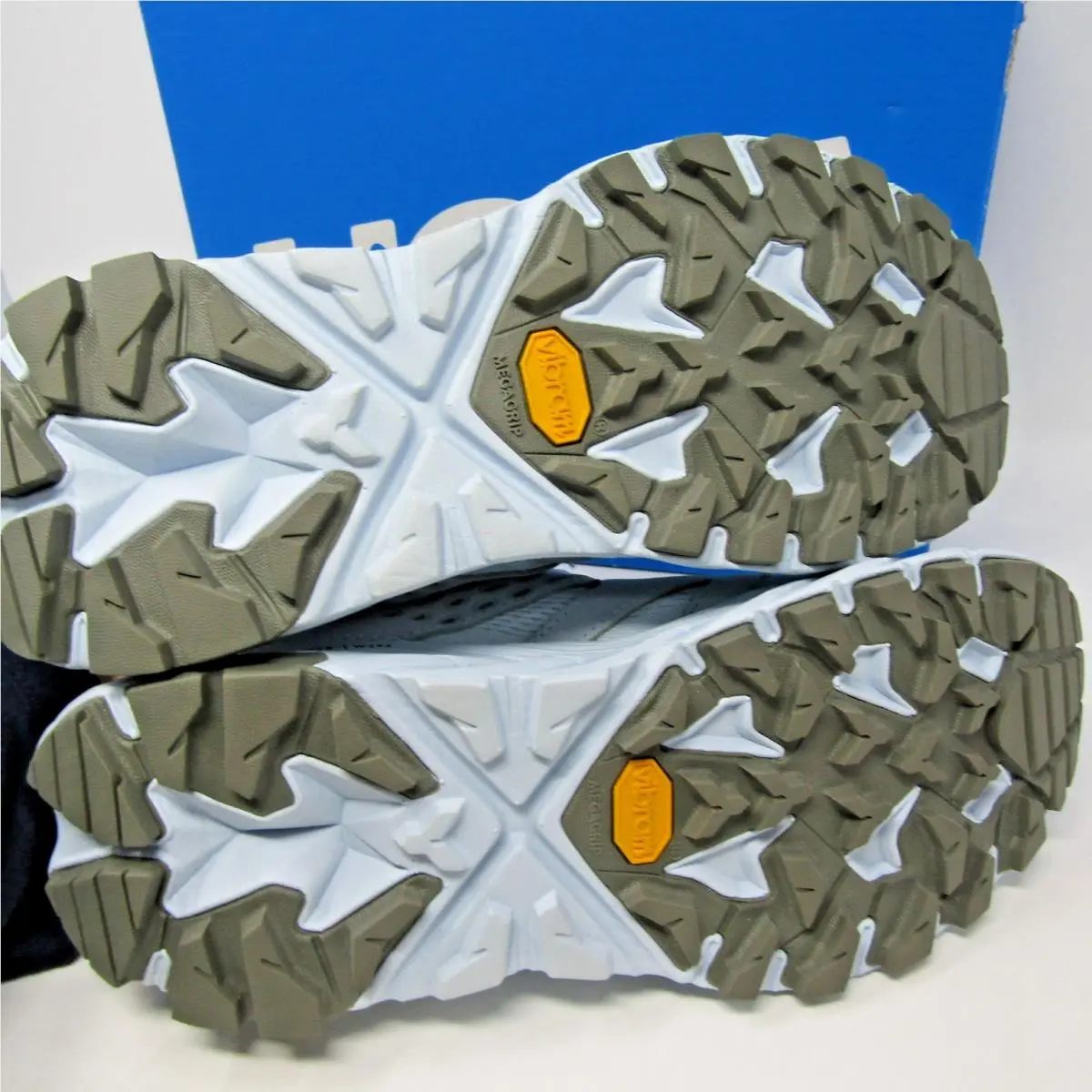 Hoka shoes - Hoka One One Anacapa - One One Anacapa - 1127921 - White (UPC: 197634069845) 6