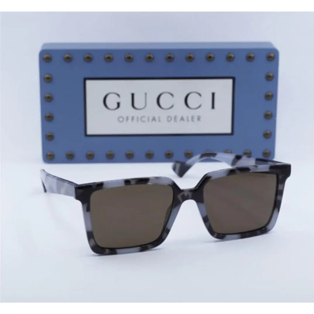 Gucci GG1540S-005 Sunglasses Boutique Display