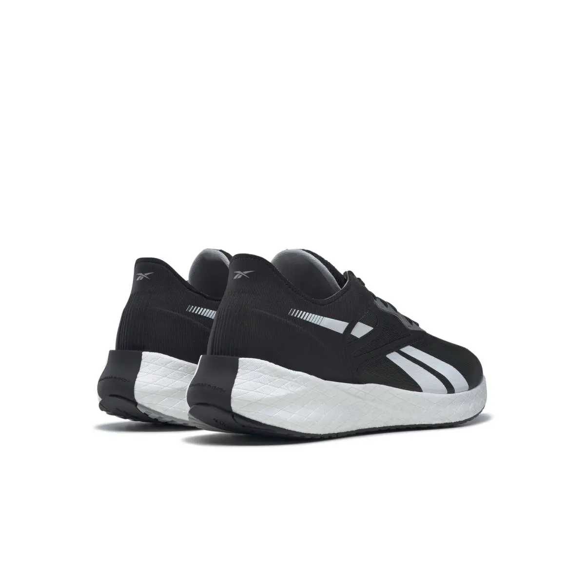 Reebok shoes - Cblack/Ftwwht/Purgry 1