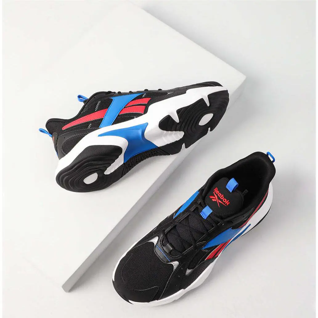 Reebok shoes - Cblack/Elecob/Vecred 6