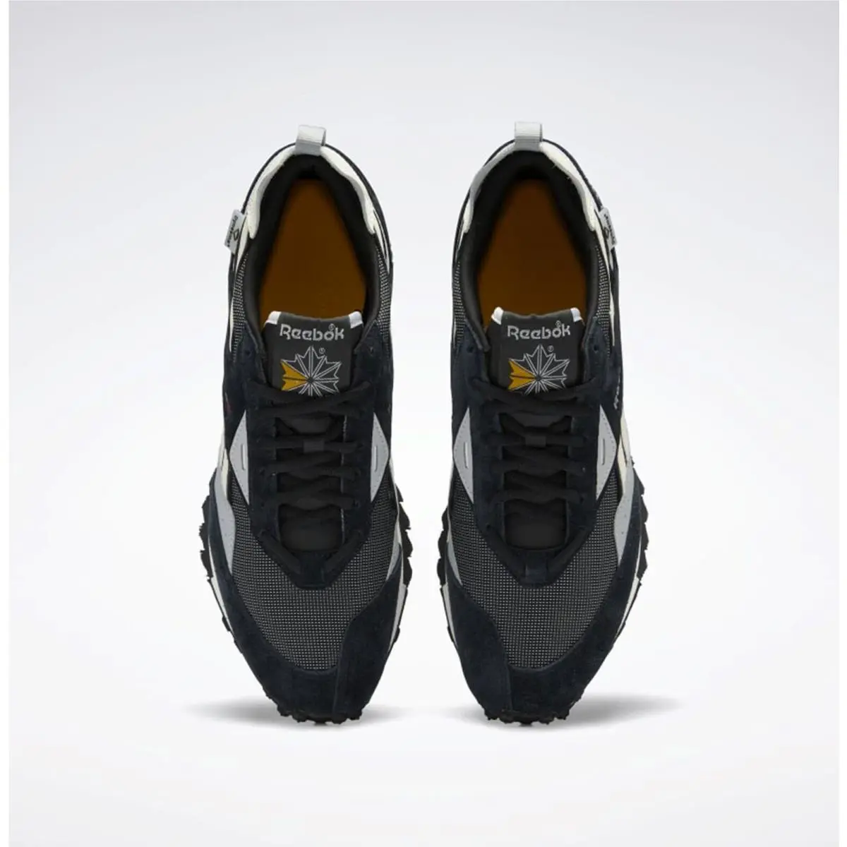 Reebok shoes - Cblack/Clawht/Pugry3 2