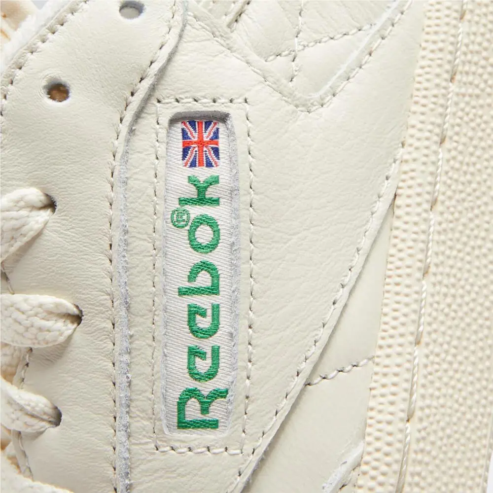 Reebok shoes - Chalk / Alabaster / Glen Green 1