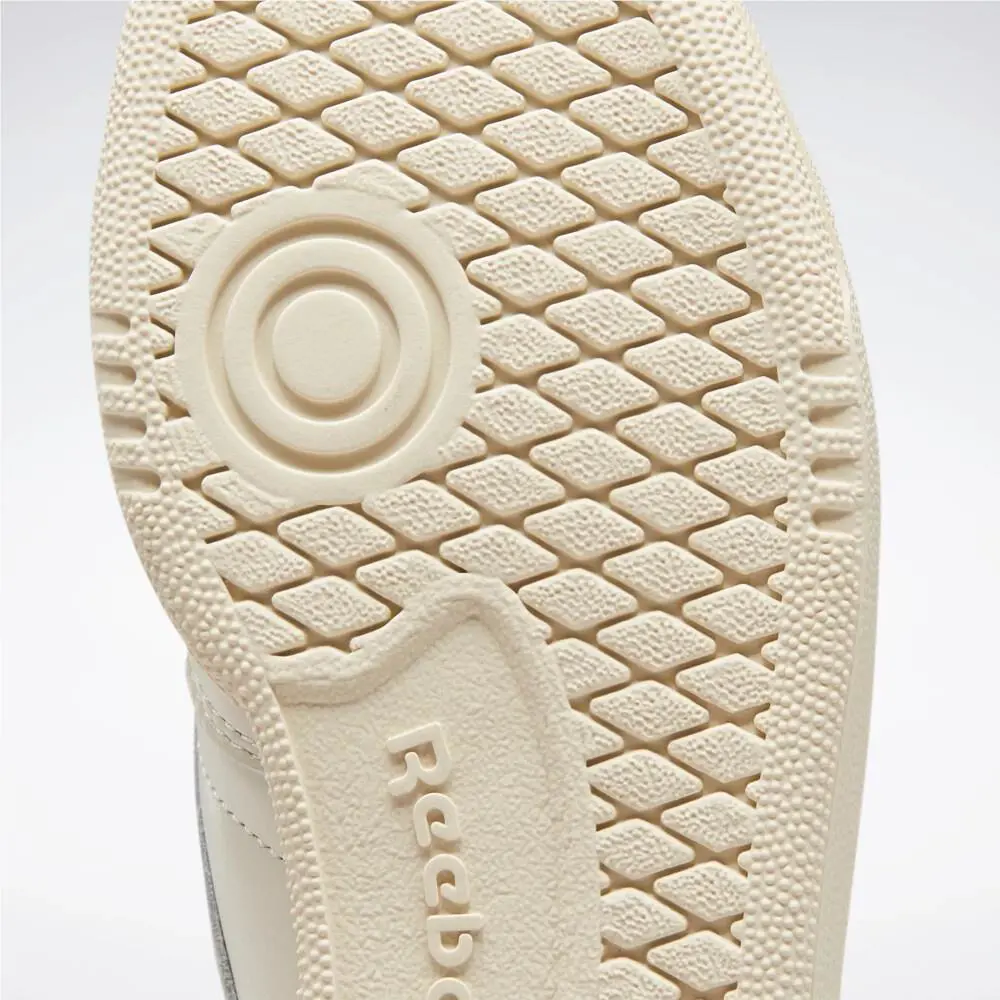 Reebok shoes - Chalk / Alabaster / Glen Green 10