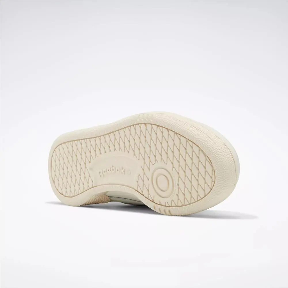 Reebok shoes - Chalk / Alabaster / Glen Green 42