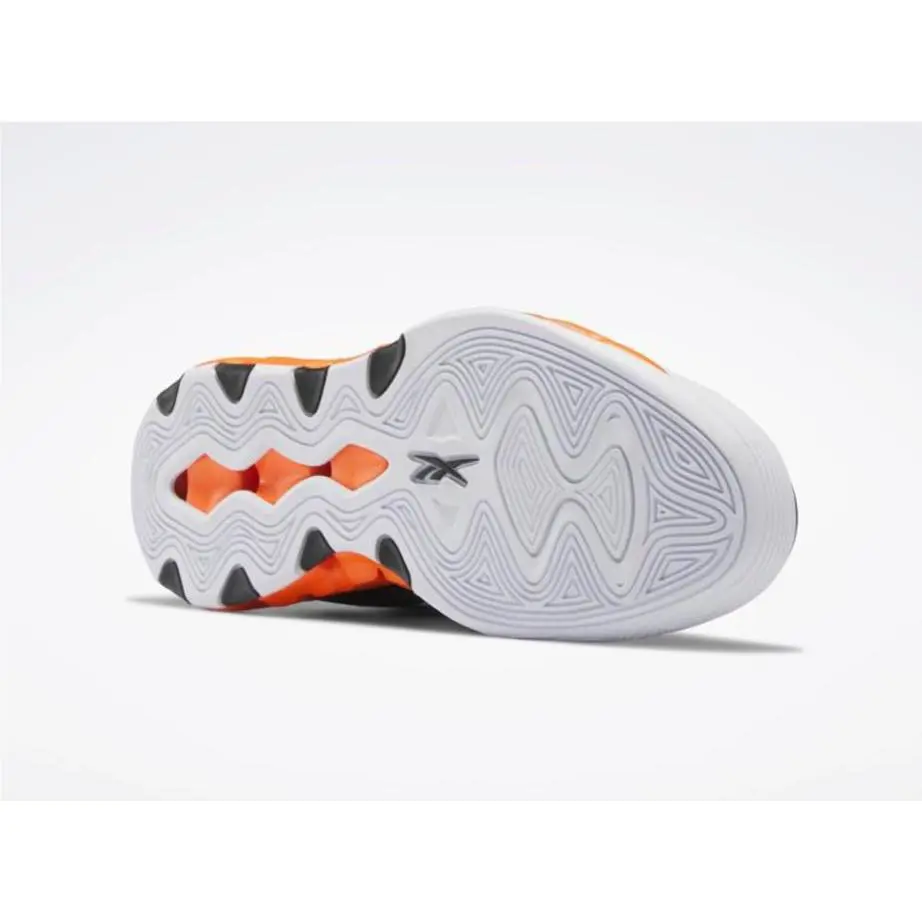 Reebok shoes - Cblack/Ftwwht/Smaora 4