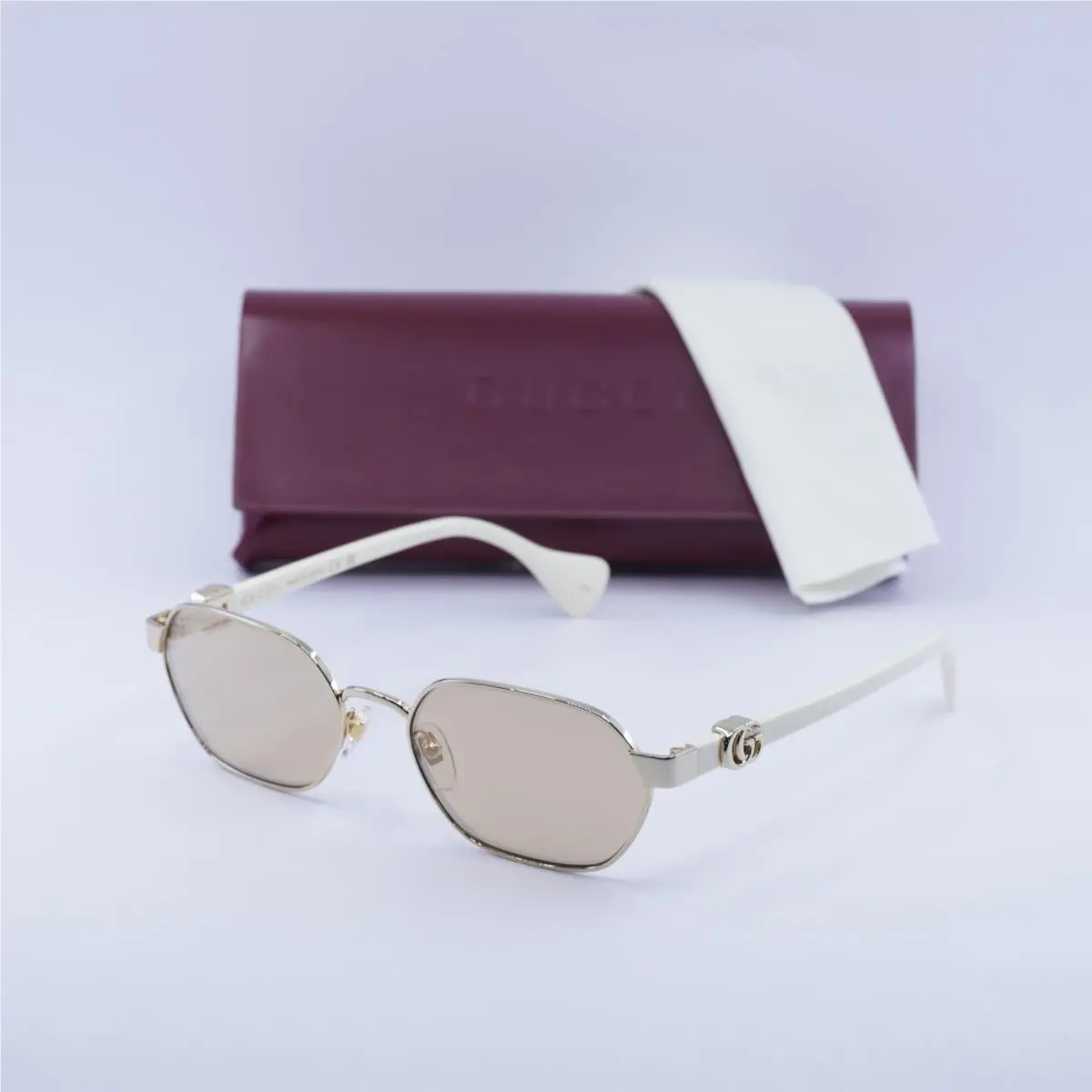 Gucci GG1593S 002 Endura Gold/nude with Inner Flash 56-18-140 Sunglasses