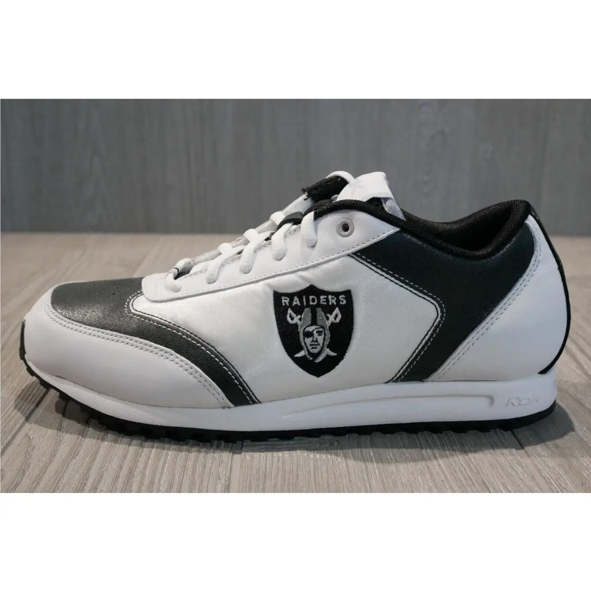 Reebok shoes - Black 6