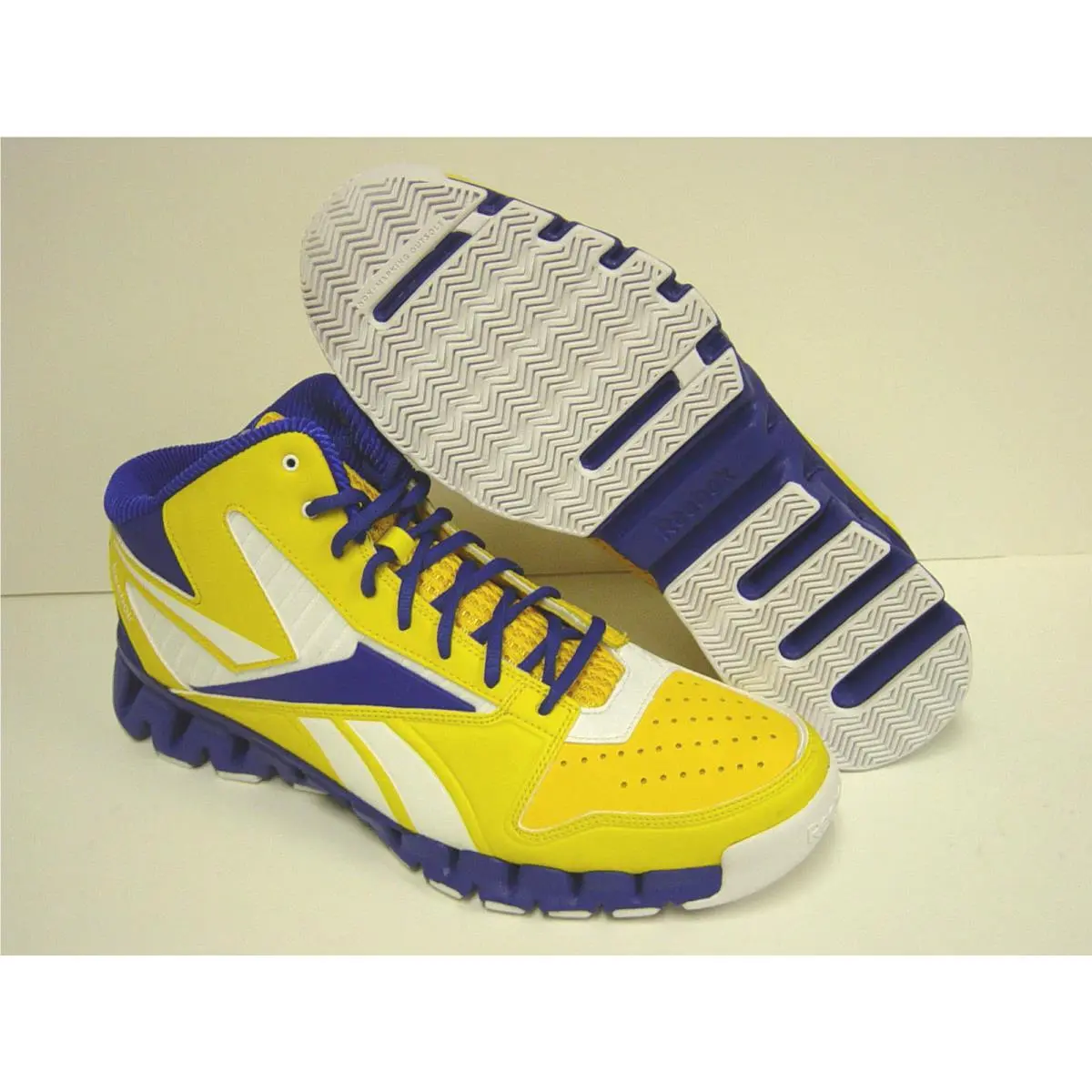 Reebok shoes - Yellow 0