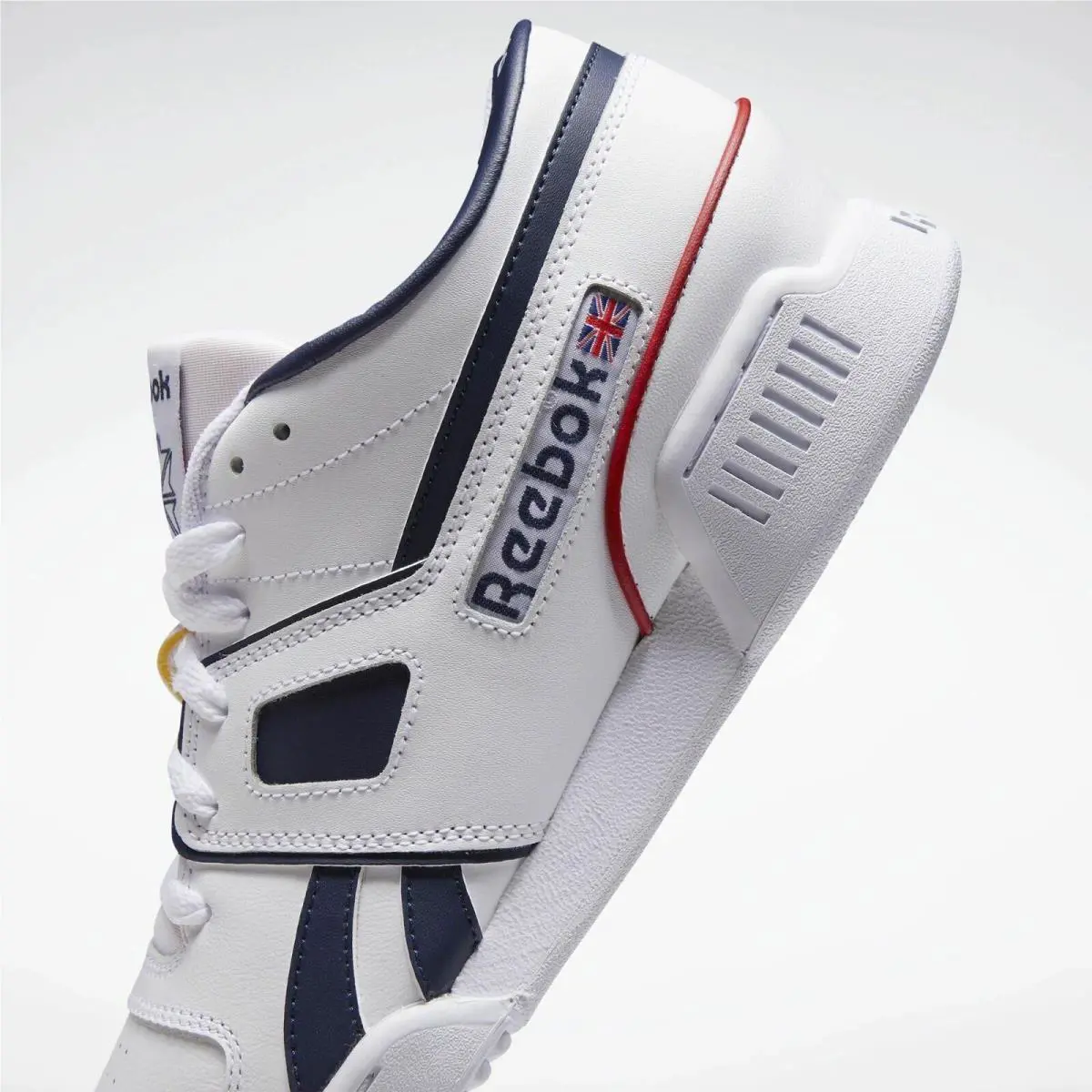 Reebok shoes - White 5