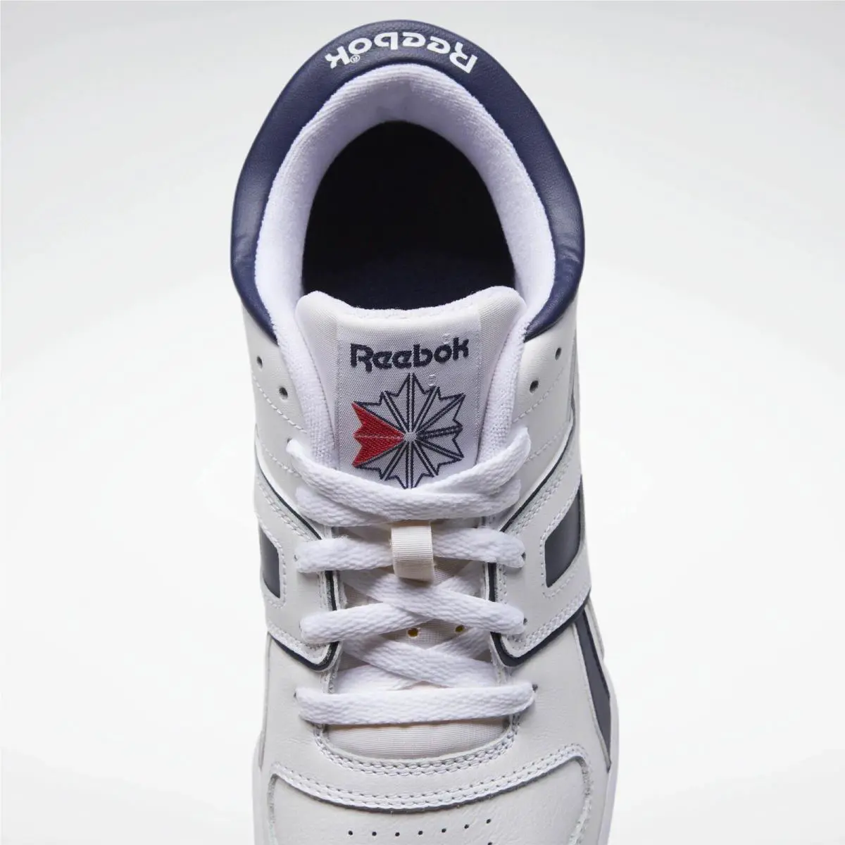 Reebok shoes - White 16