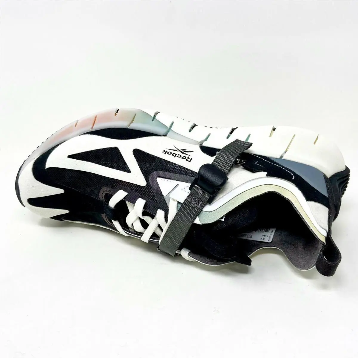 Reebok shoes - Reebok Zig Kinetica Concept Type 1 - EG8914 - Black 2