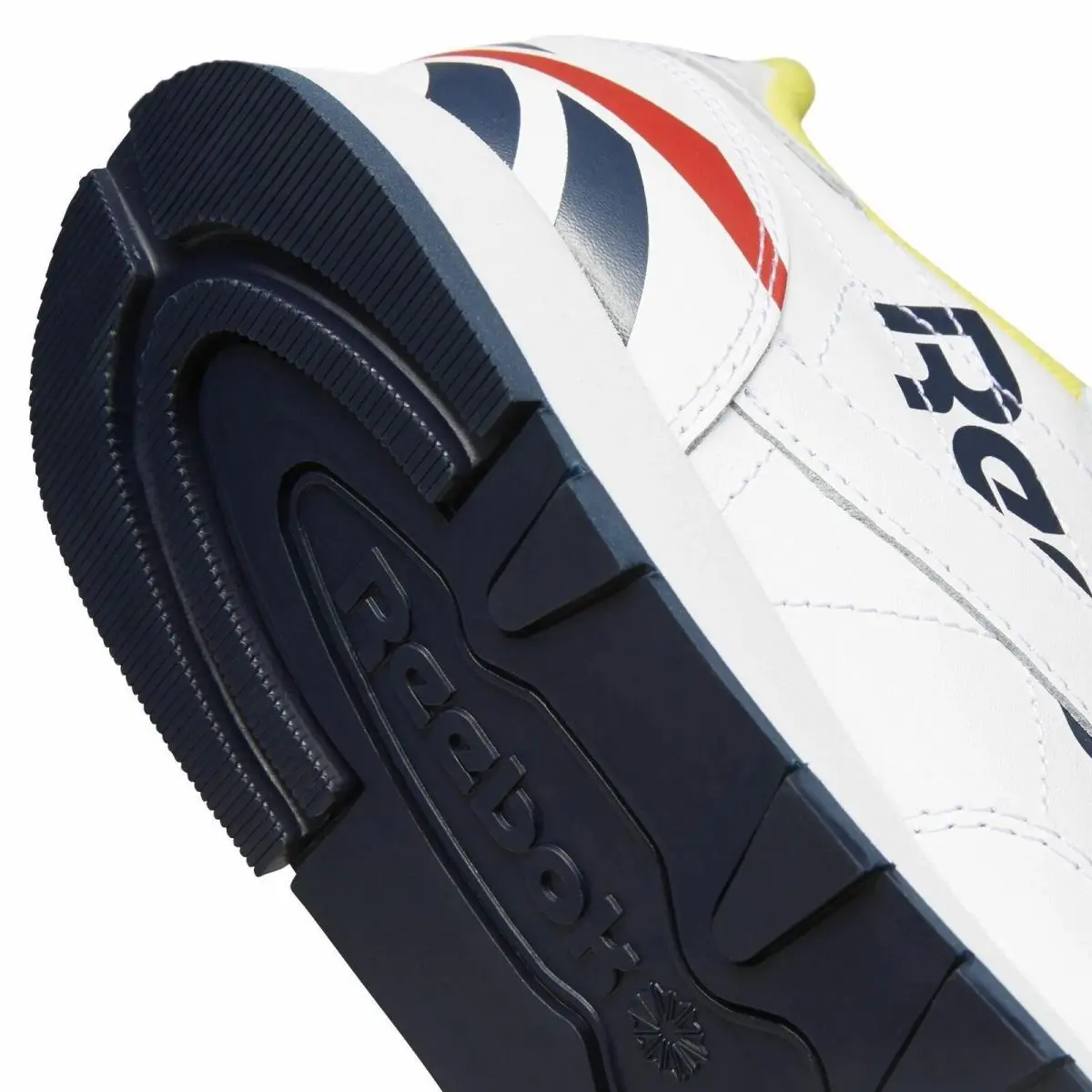 Reebok shoes - White 13