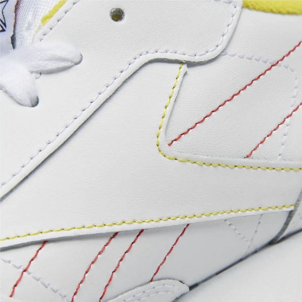 Reebok shoes - White 14