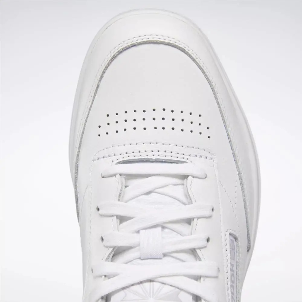 Reebok shoes - White 11