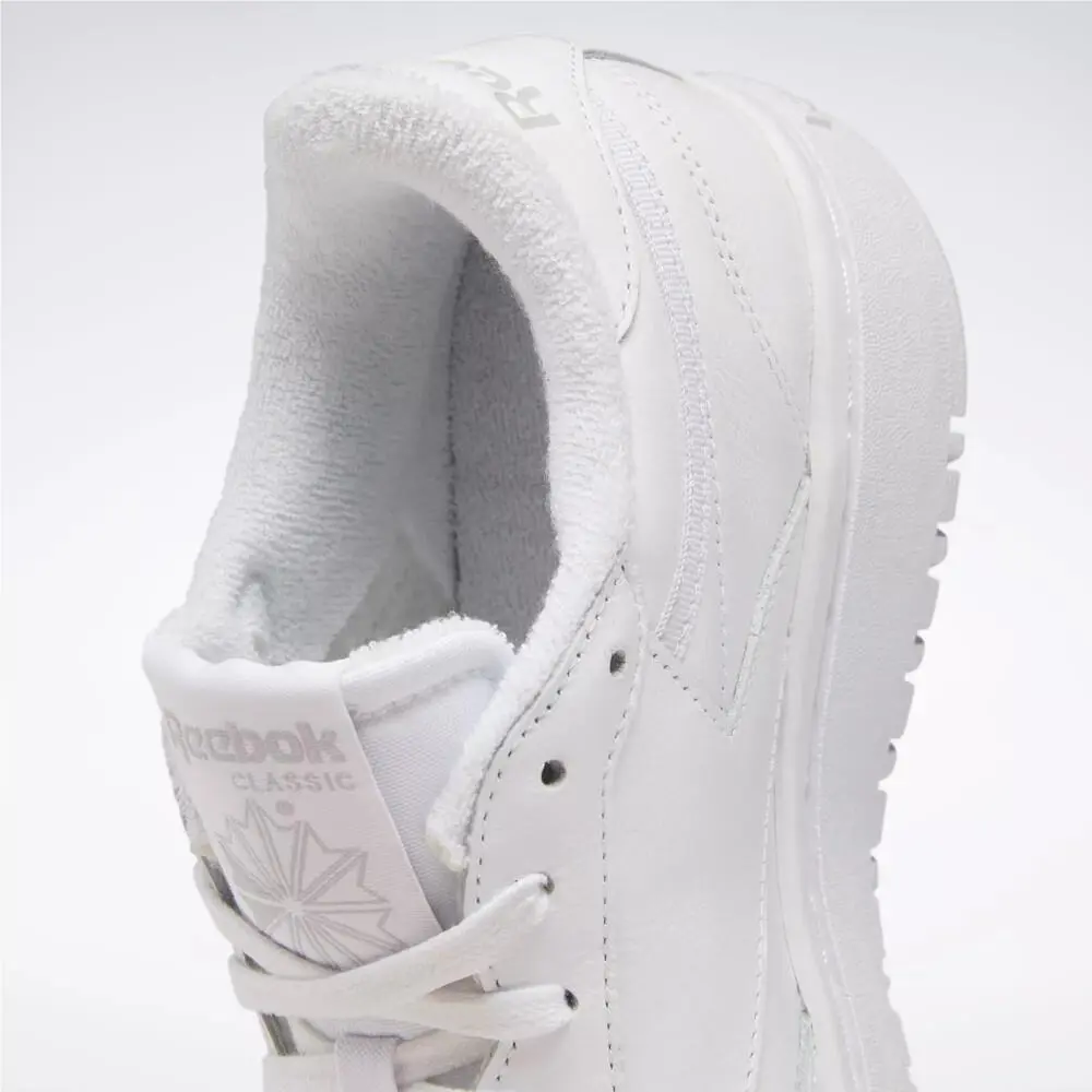 Reebok shoes - White 12
