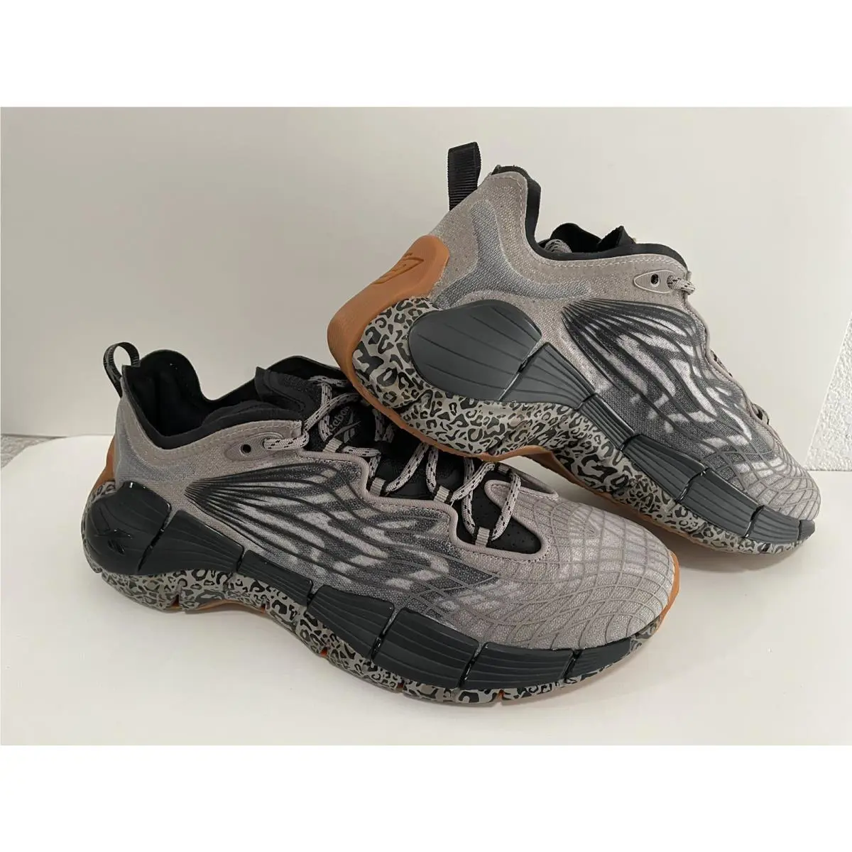 Reebok shoes - Reebok Zig Kinetica - Zig Kinetica - FY7061 - Black 1