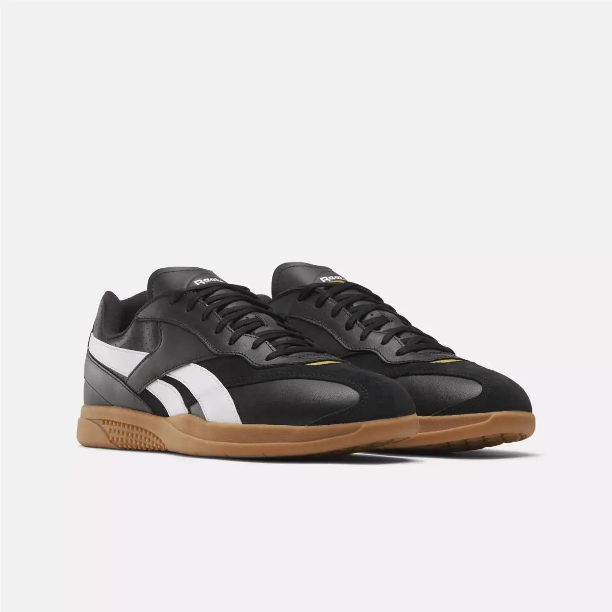 Reebok shoes - Black/Gold/Gum 0