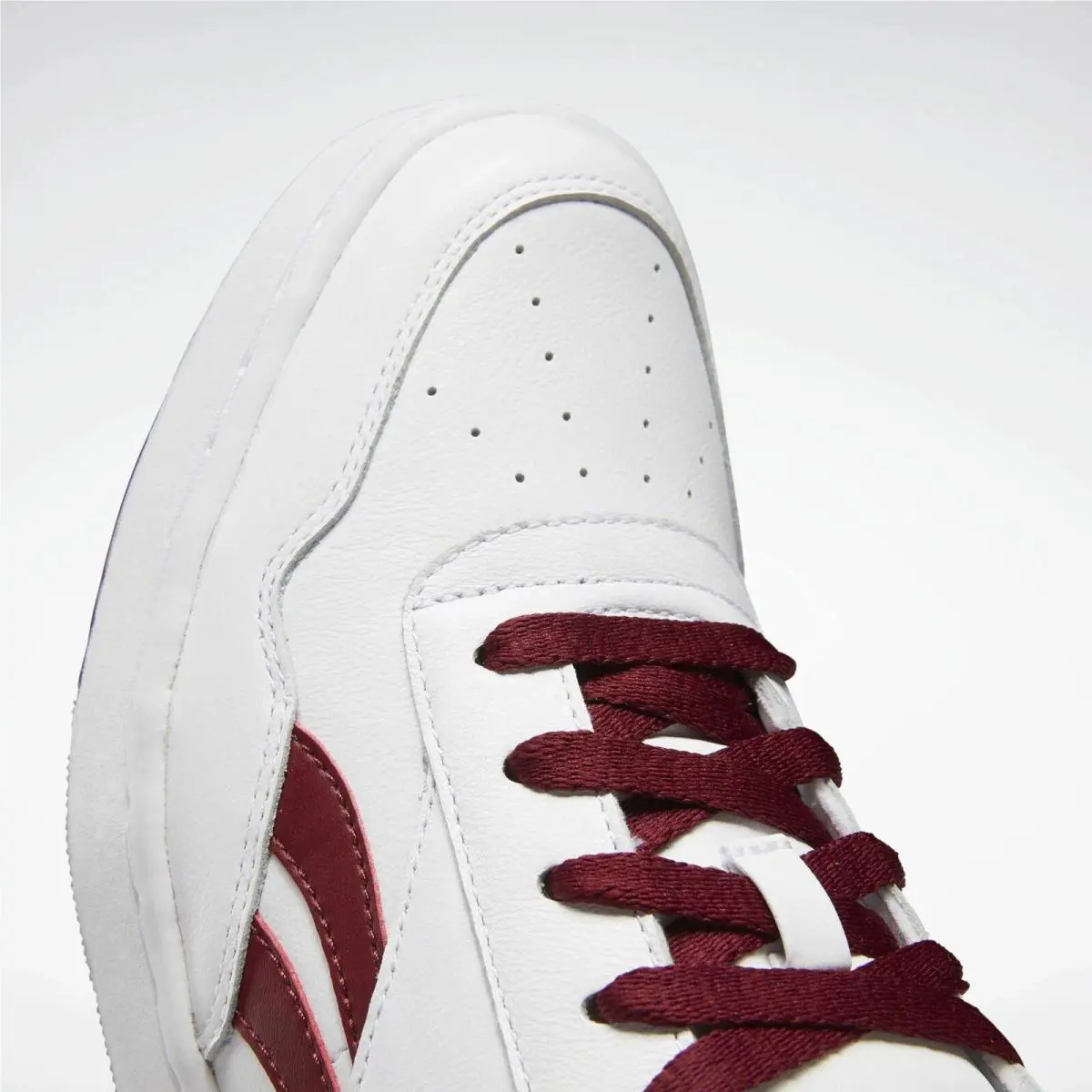Reebok shoes - White 4