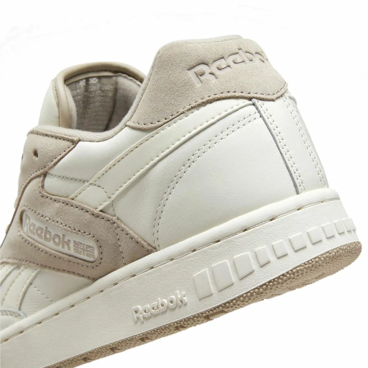 Reebok shoes - Beige 6