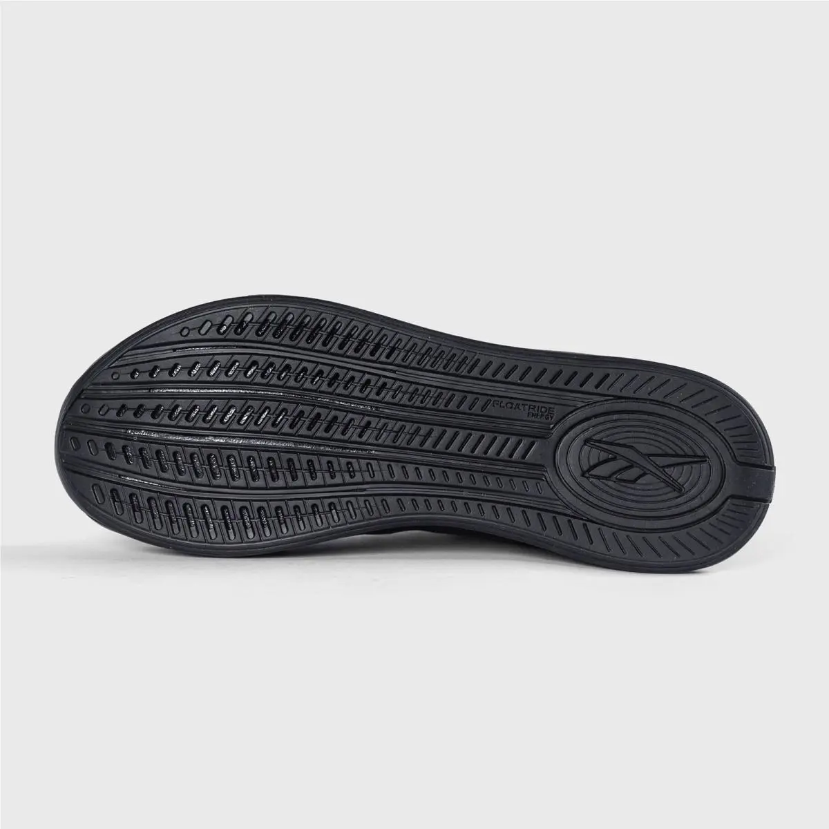 Reebok shoes - Black/Black/Pewter 10