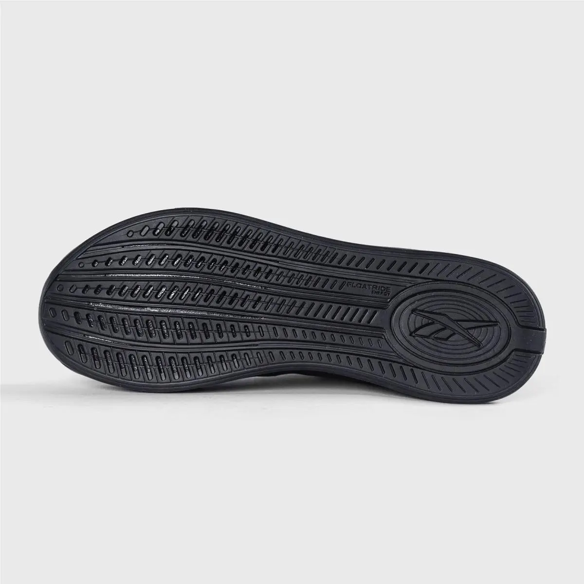 Reebok shoes - Black/Black/Pewter 10