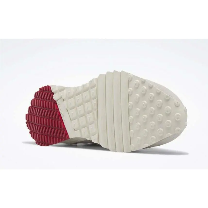 Reebok shoes - Ftwwht/Chalk/Flasrd 2