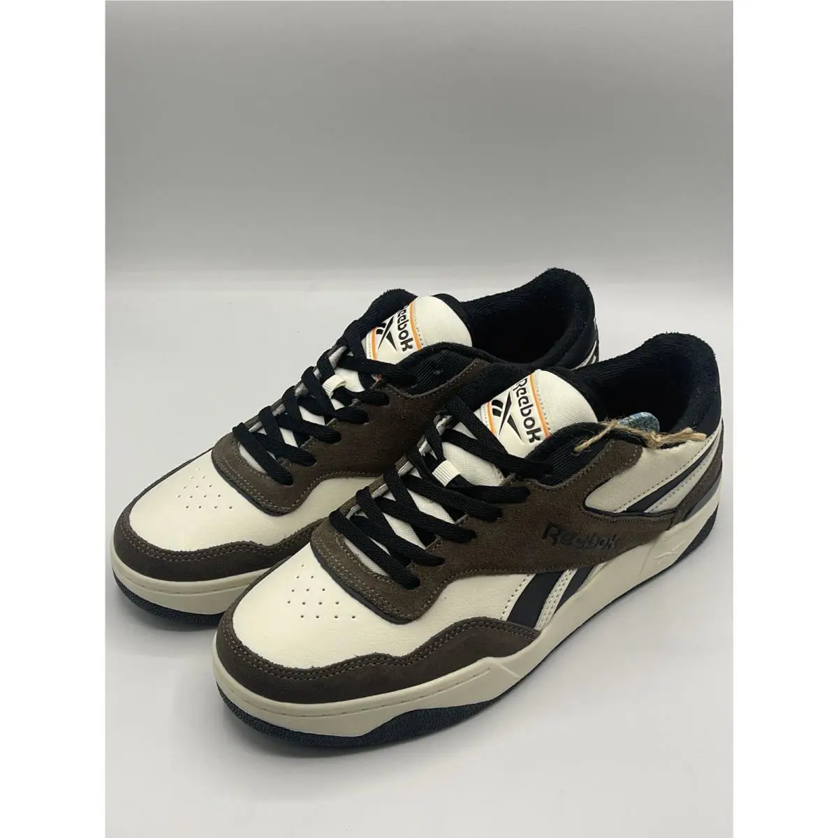 Reebok shoes - Reebok Reebok Classic - Classic - Reebok Court Advance - Brown 1