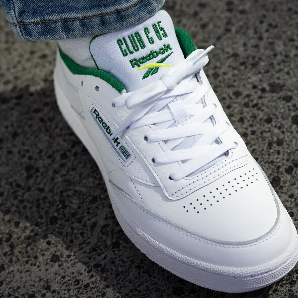 Reebok shoes Club - White 1
