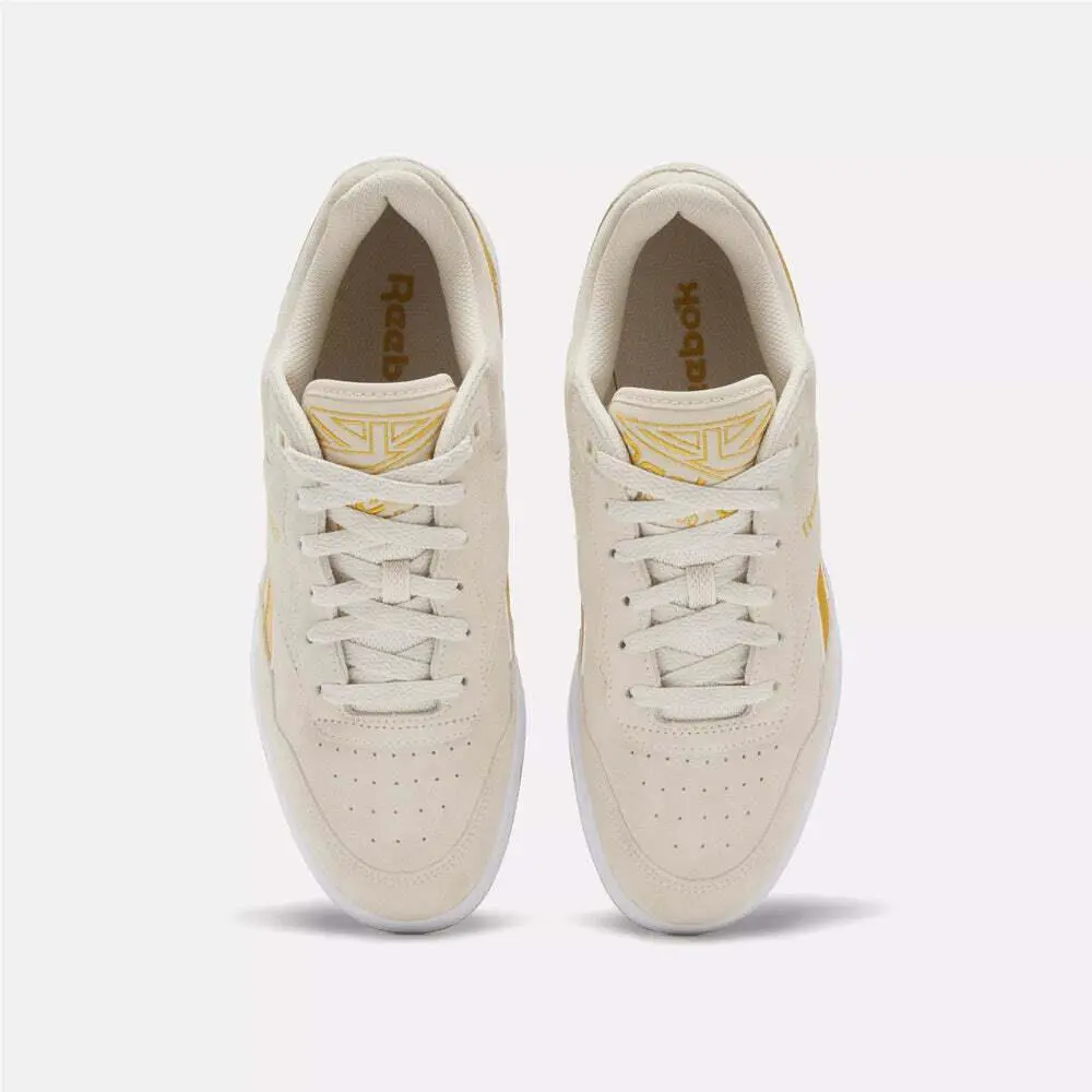 Reebok shoes - Stucco/White/Retro Gold 7