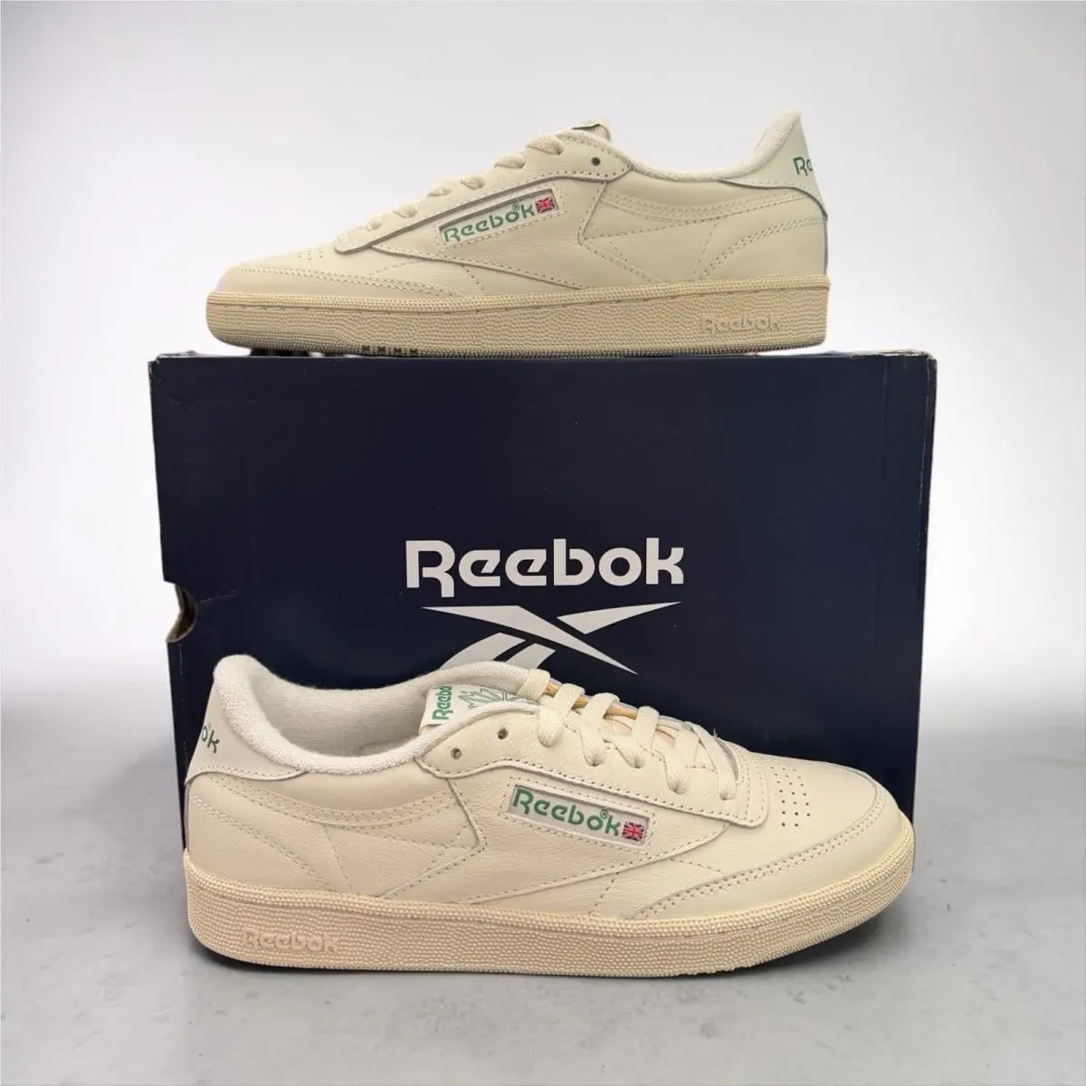 Reebok sz 8.5 Women Club C 85 Vintage Tennis Sneaker GX3686 Chalk Sneakers