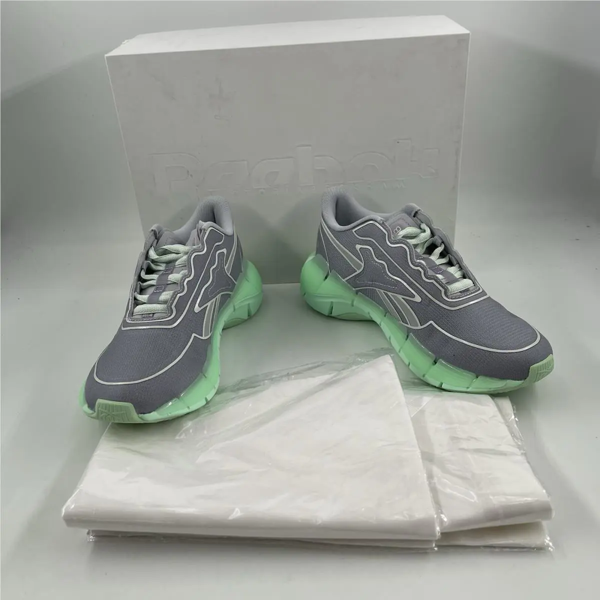 Reebok shoes - H02604 - H02604 - Gray (UPC: 194823892369) 0