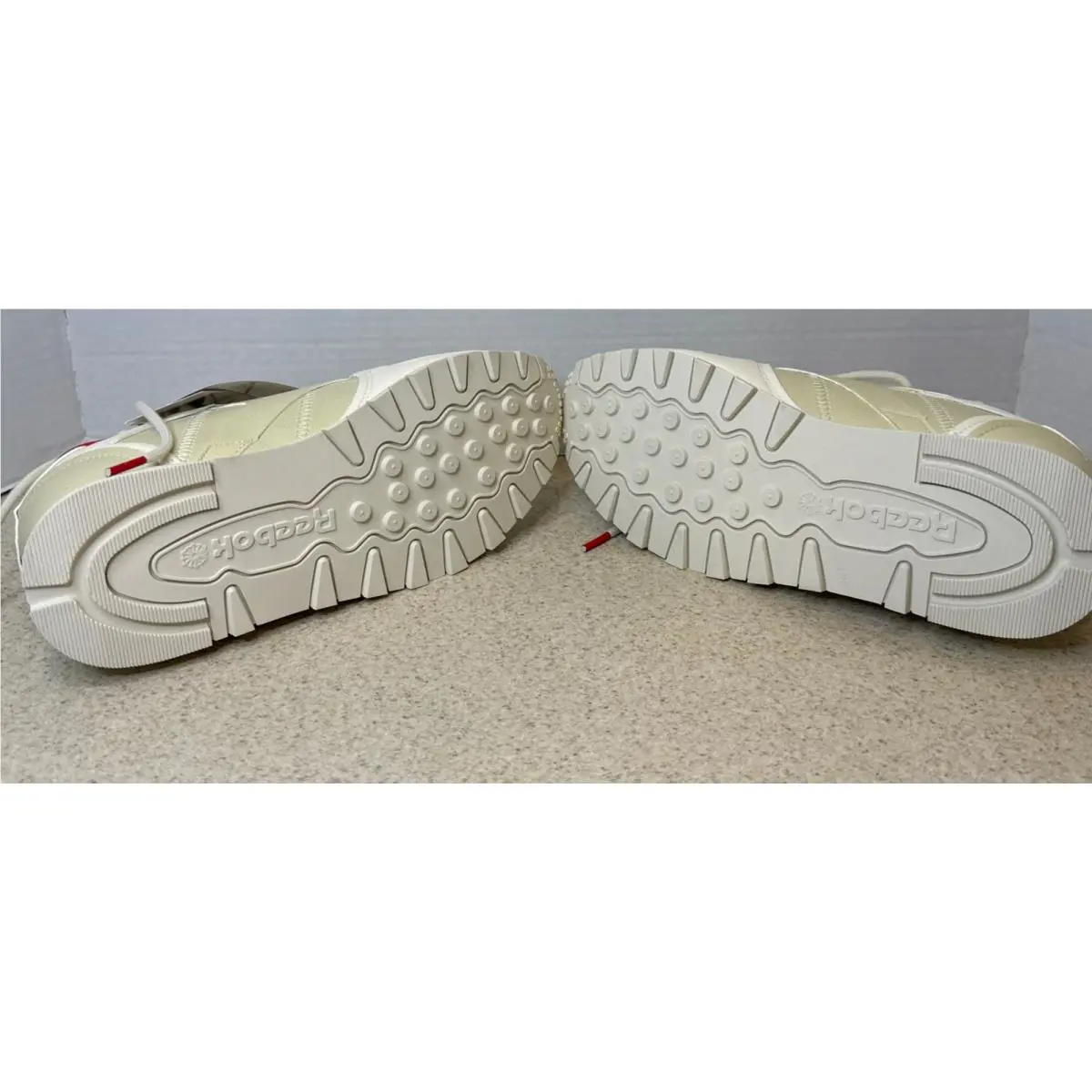 Reebok shoes - Reebok Classic - Classic - IG9802 - Ivory 6