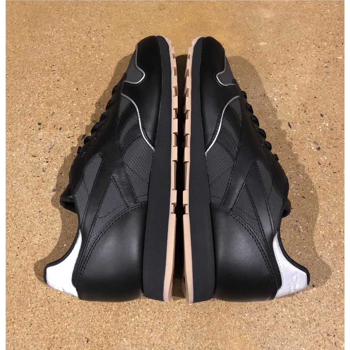 Reebok shoes - Reebok Classic - Classic - Black Rose Gold Gum (UPC: 191040459429) 3