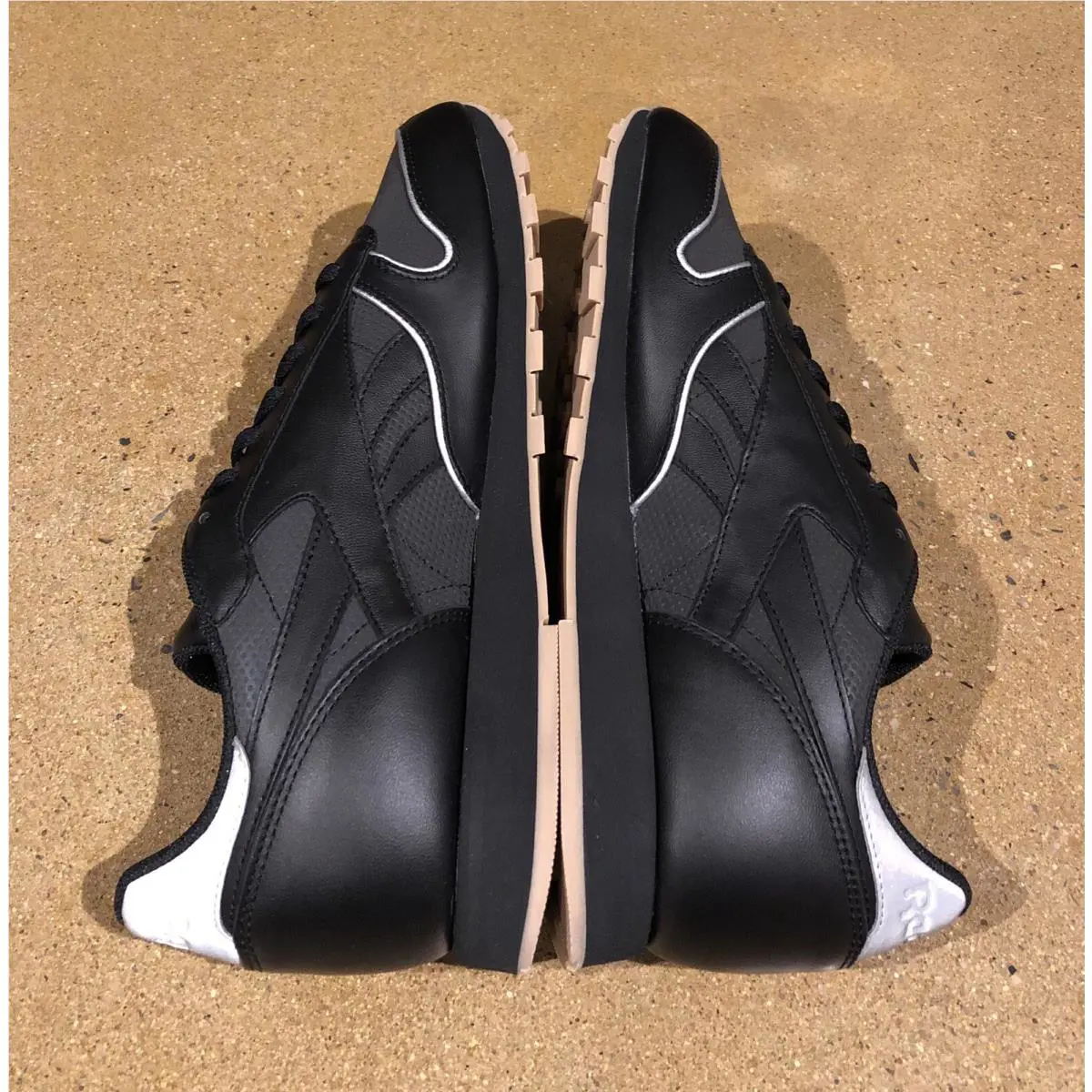 Reebok shoes - Reebok Classic - Classic - Black Rose Gold Gum (UPC: 191040459429) 4