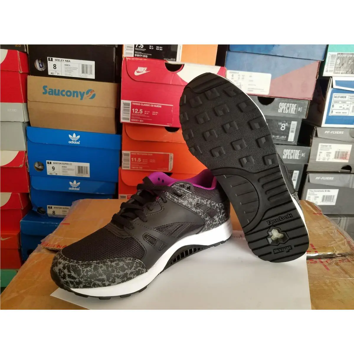 Reebok shoes - Black 4