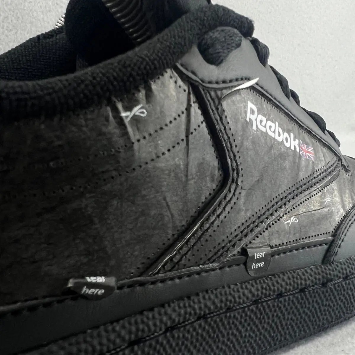 Reebok shoes - Black 4