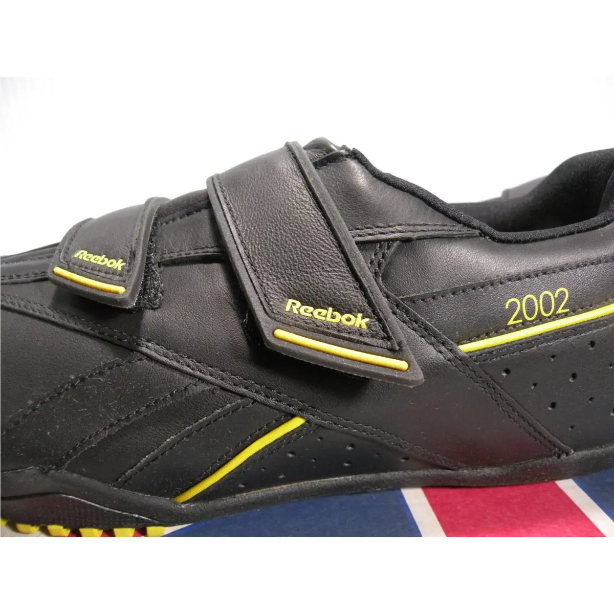 Reebok shoes - Black/Yellow 3