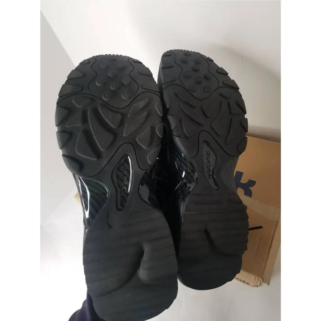 Reebok shoes  - Black, Secondary: Black 3