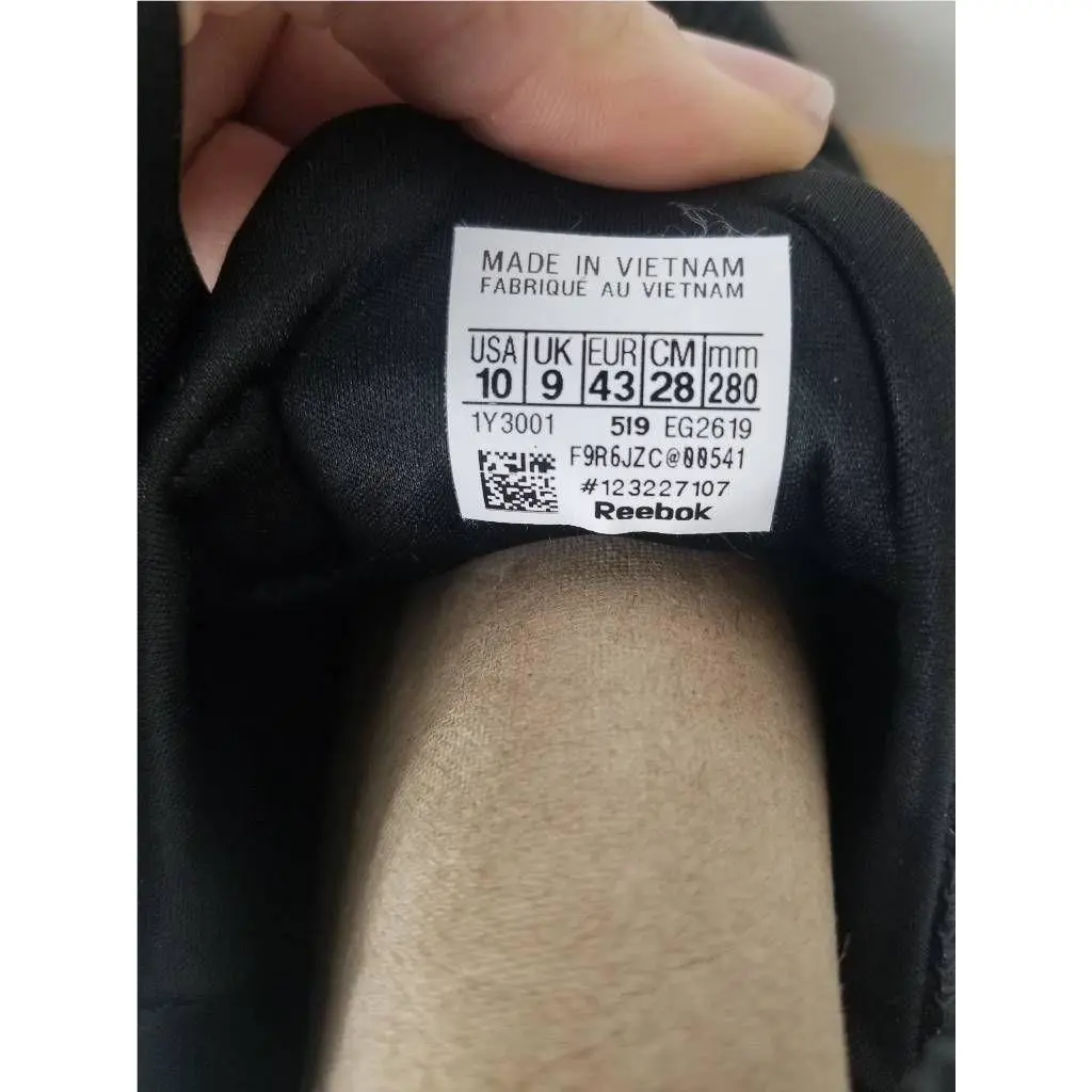 Reebok shoes  - Black, Secondary: Black 4