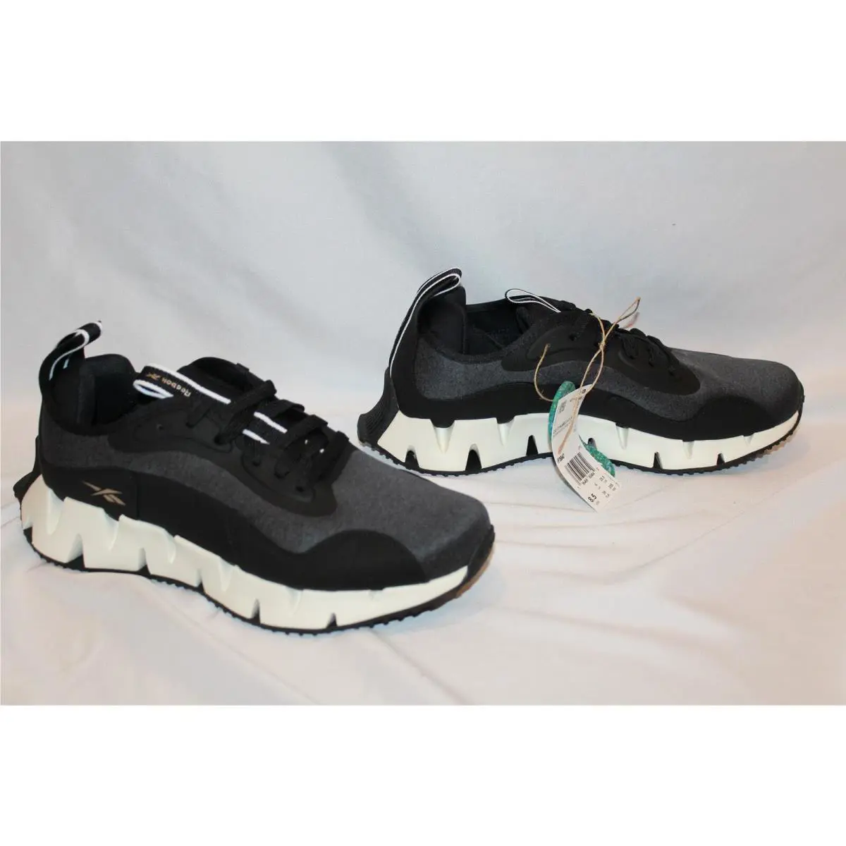 Reebok shoes - Black 1