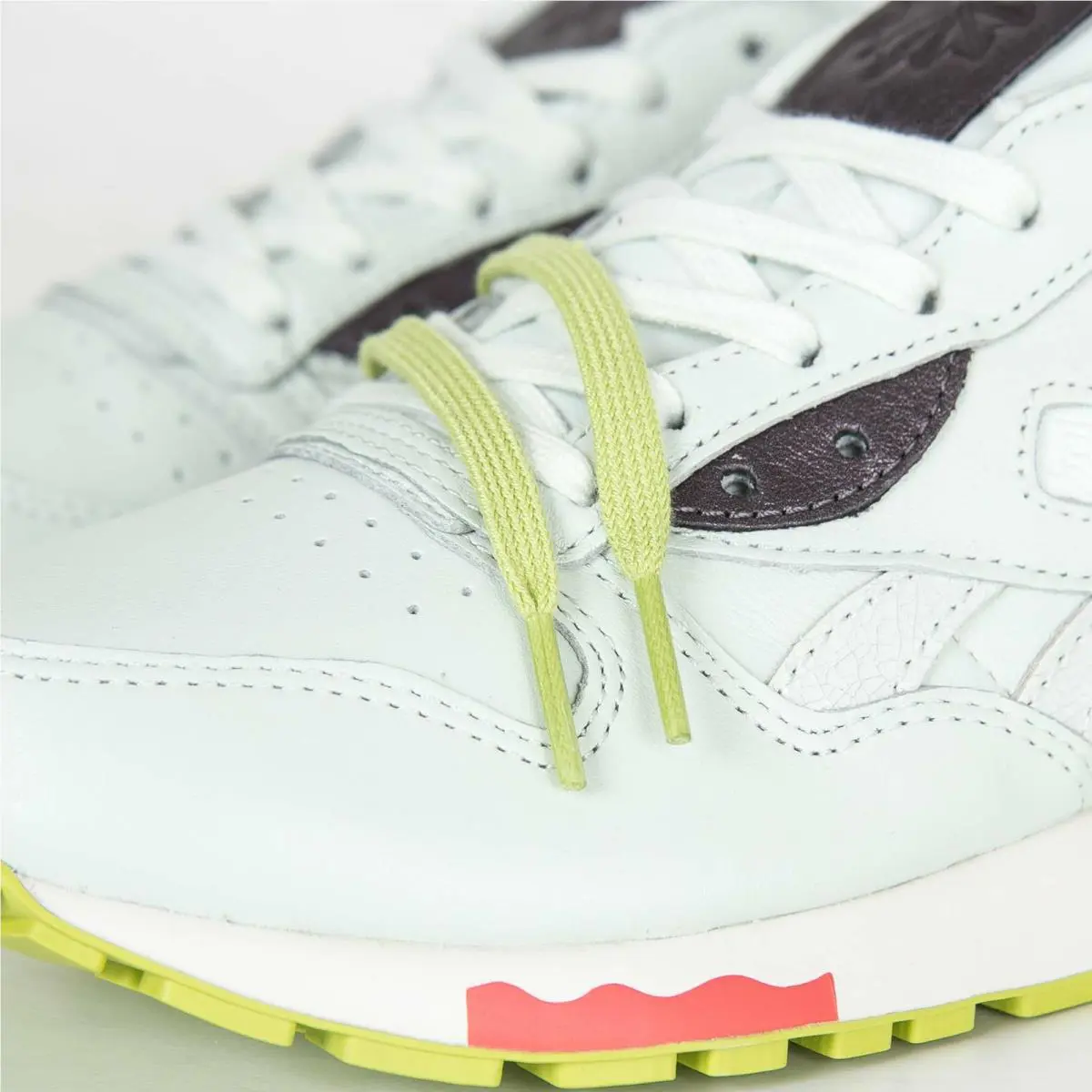 Reebok shoes - Reebok LX 8500 - V72569 - Philosophic/Chalk/Energy/Authentic 3
