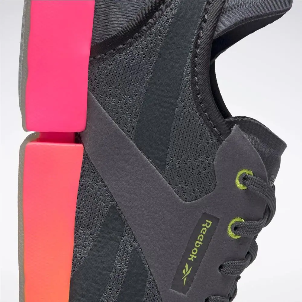 Reebok shoes - Pure Grey / Pink 5